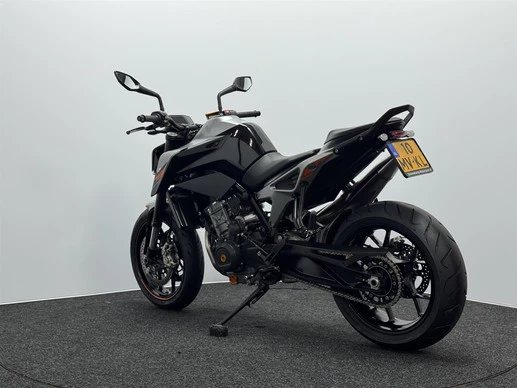 KTM 790 Duke - Afbeelding 11 van 17