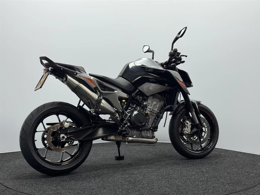 KTM 790 Duke - Afbeelding 16 van 17