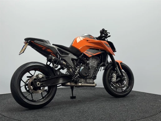 KTM 790 Duke - Afbeelding 16 van 18