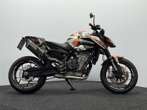 KTM 890 - Afbeelding 1 van 16