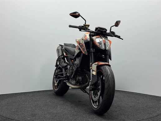 KTM 890 - Afbeelding 4 van 16