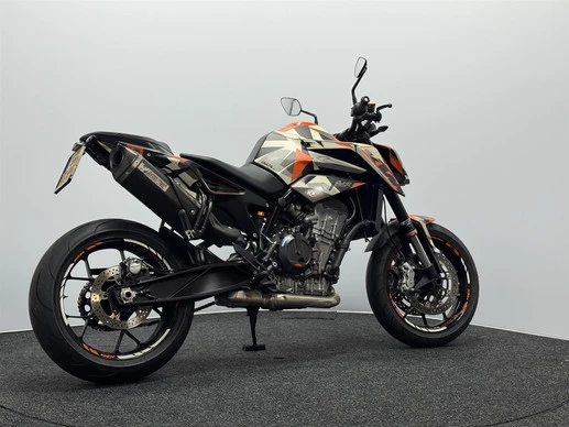 KTM 890 - Afbeelding 16 van 16