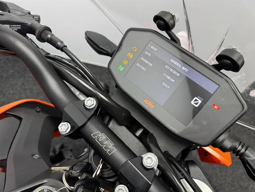 KTM 790 Duke - Afbeelding 17 van 18