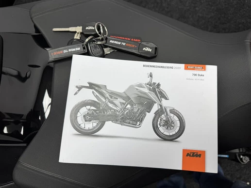 KTM 790 Duke - Afbeelding 18 van 18