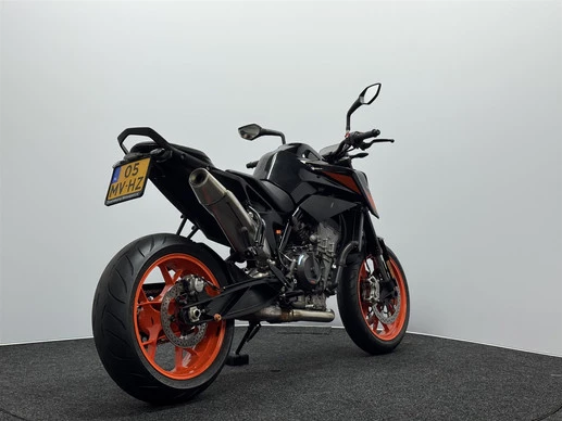 KTM 790 Duke - Afbeelding 15 van 17