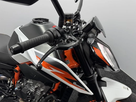 KTM 890 - Afbeelding 19 van 20