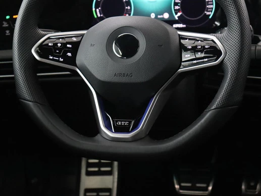 Volkswagen Golf - Afbeelding 8 van 30