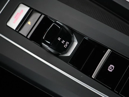 Volkswagen Golf - Afbeelding 18 van 30