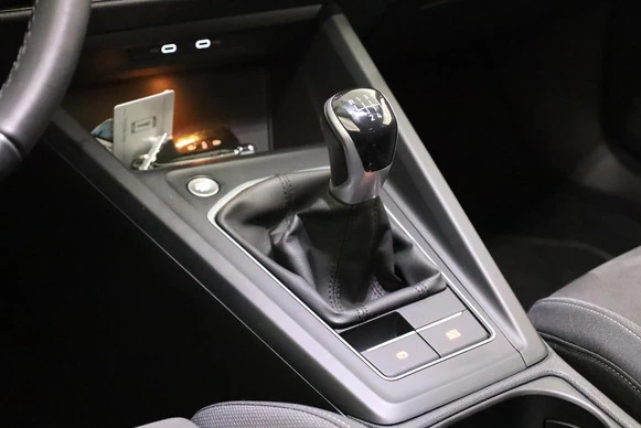 Volkswagen Golf - Afbeelding 21 van 28