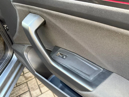 Volkswagen T-Roc - Afbeelding 20 van 30