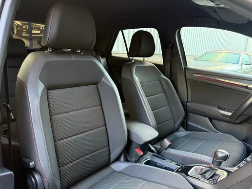 Volkswagen T-Roc - Afbeelding 22 van 30