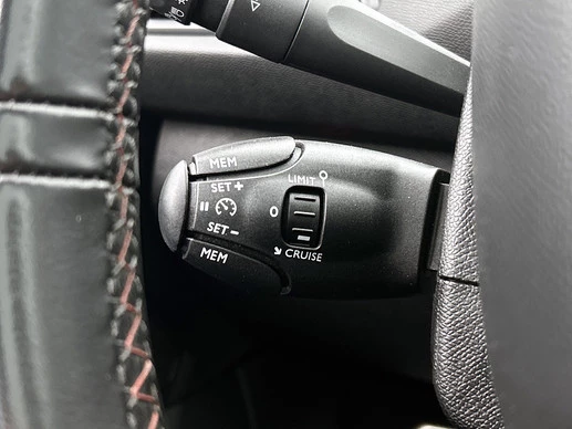 Peugeot 308 - Afbeelding 9 van 30