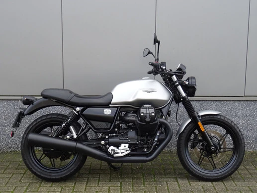 Moto Guzzi V7 - Afbeelding 1 van 15