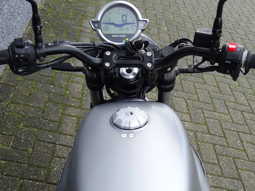 Moto Guzzi V7 - Afbeelding 11 van 15