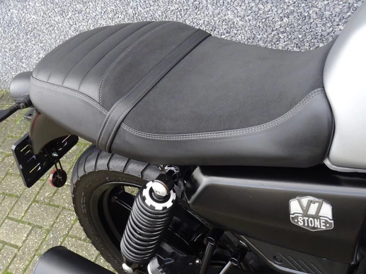 Moto Guzzi V7 - Afbeelding 12 van 15