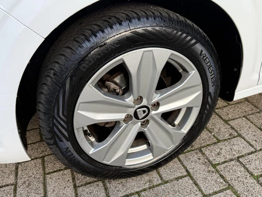 Dacia Sandero - Afbeelding 15 van 30