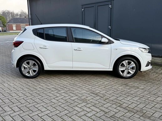 Dacia Sandero - Afbeelding 17 van 30
