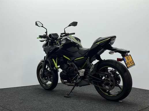 Kawasaki Z650 - Afbeelding 11 van 18