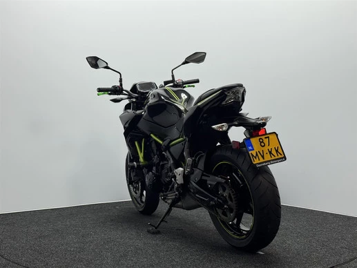 Kawasaki Z650 - Afbeelding 12 van 18
