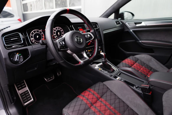 Volkswagen Golf - Afbeelding 9 van 30