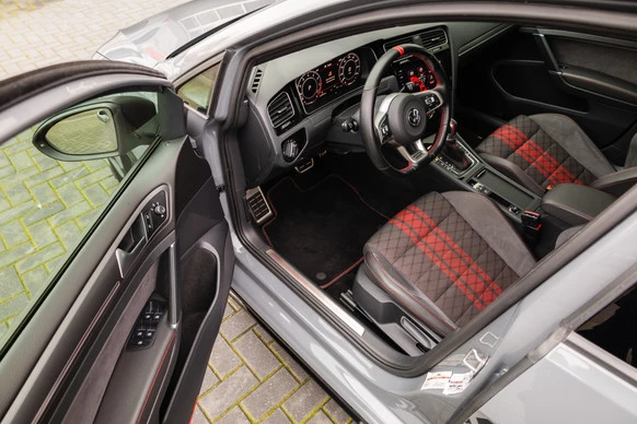 Volkswagen Golf - Afbeelding 11 van 30