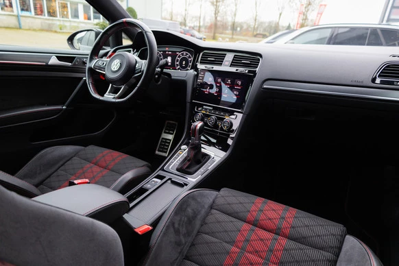 Volkswagen Golf - Afbeelding 15 van 30