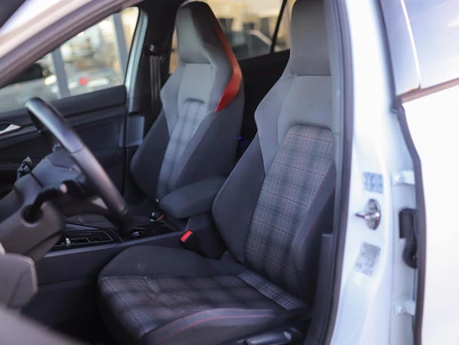 Volkswagen Golf - Afbeelding 25 van 30