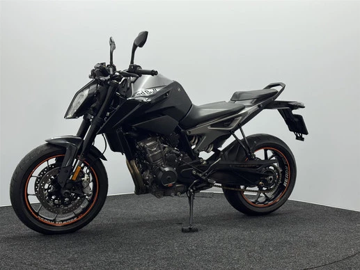 KTM 790 Duke - Afbeelding 8 van 16