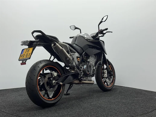 KTM 790 Duke - Afbeelding 15 van 16