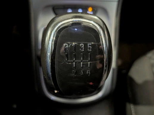 Opel Astra - Afbeelding 17 van 26