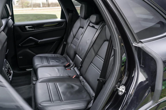 Porsche Cayenne - Afbeelding 26 van 30