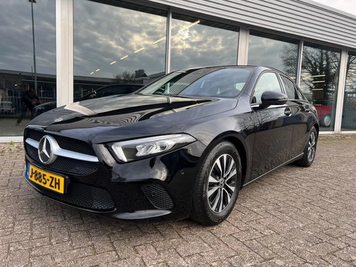 Mercedes-Benz A-Klasse - Afbeelding 1 van 18