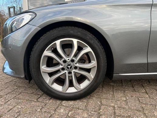 Mercedes-Benz C-Klasse - Afbeelding 10 van 16