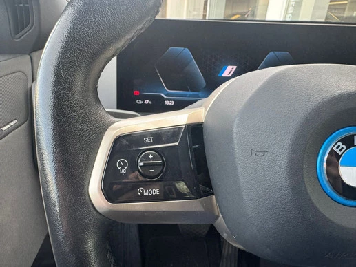 BMW iX - Afbeelding 10 van 21