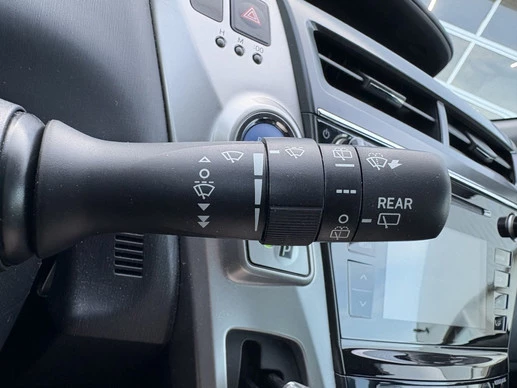 Toyota Prius - Afbeelding 13 van 30