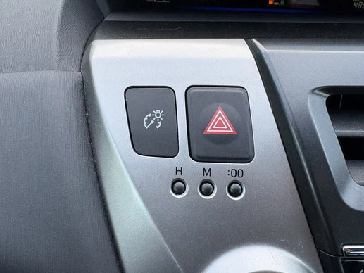 Toyota Prius - Afbeelding 15 van 30