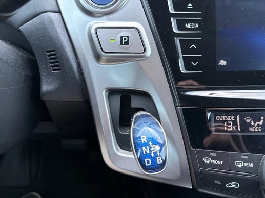 Toyota Prius - Afbeelding 17 van 30