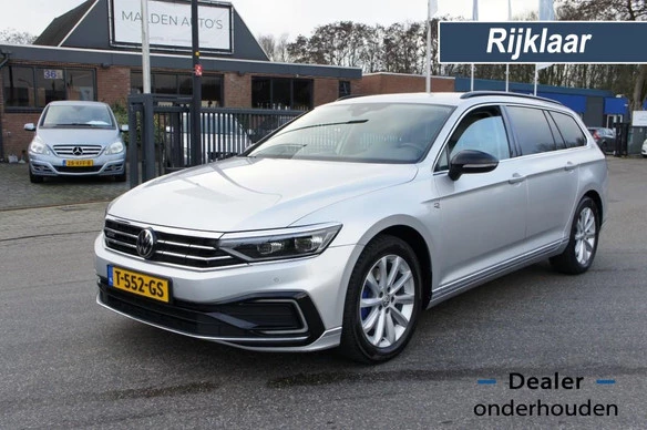 Volkswagen Passat - Afbeelding 1 van 30