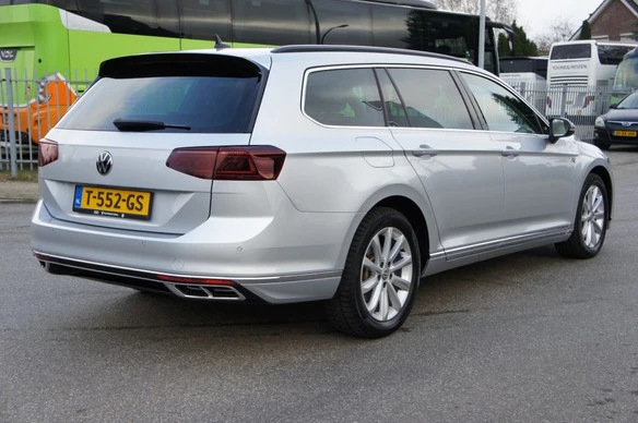 Volkswagen Passat - Afbeelding 4 van 30
