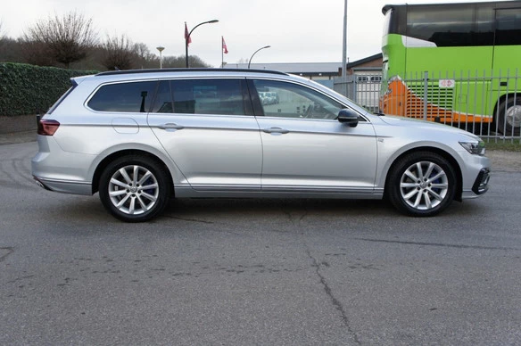 Volkswagen Passat - Afbeelding 5 van 30