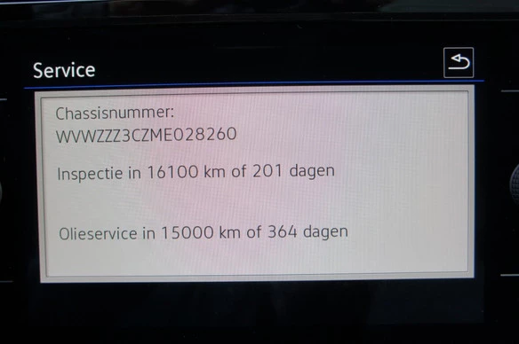 Volkswagen Passat - Afbeelding 17 van 30