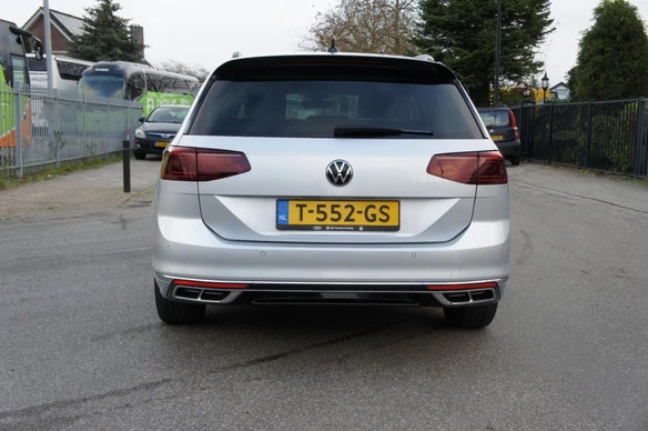 Volkswagen Passat - Afbeelding 24 van 30