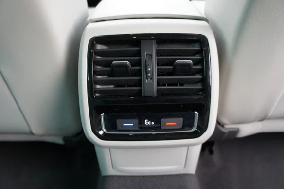 Volkswagen Passat - Afbeelding 29 van 30