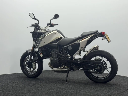 KTM 690 - Afbeelding 10 van 17