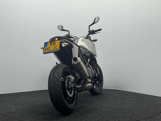 KTM 690 - Afbeelding 14 van 17