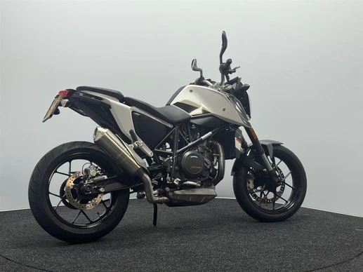 KTM 690 - Afbeelding 16 van 17