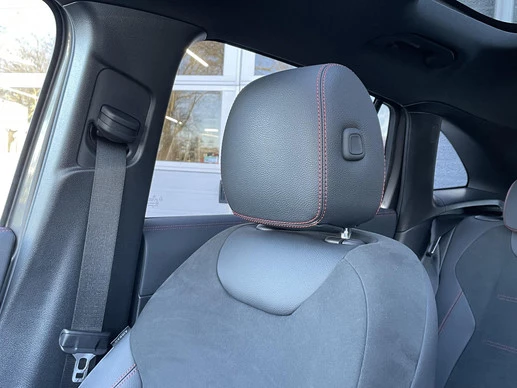 Mercedes-Benz GLA - Afbeelding 15 van 25