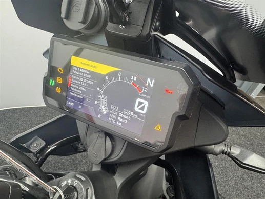 KTM 390 - Afbeelding 17 van 19