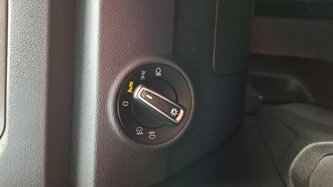 Volkswagen T-Roc - Afbeelding 16 van 18