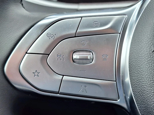 Voyah Free - Afbeelding 13 van 30